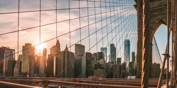 Aktien New York Schluss: Positiver Ausklang turbulenter Woche